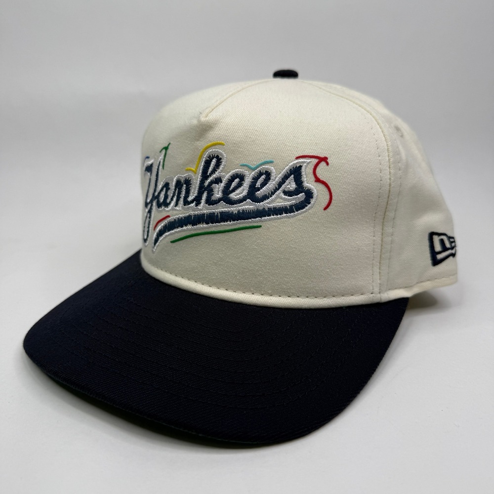 New York Yankees New Era Snapback Hat Mens OSFM Cream Blue Scribble Script Logo